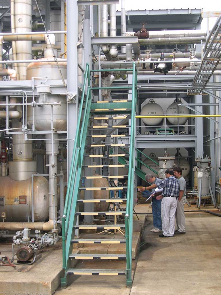 Purification of Refrigerant Mixtures