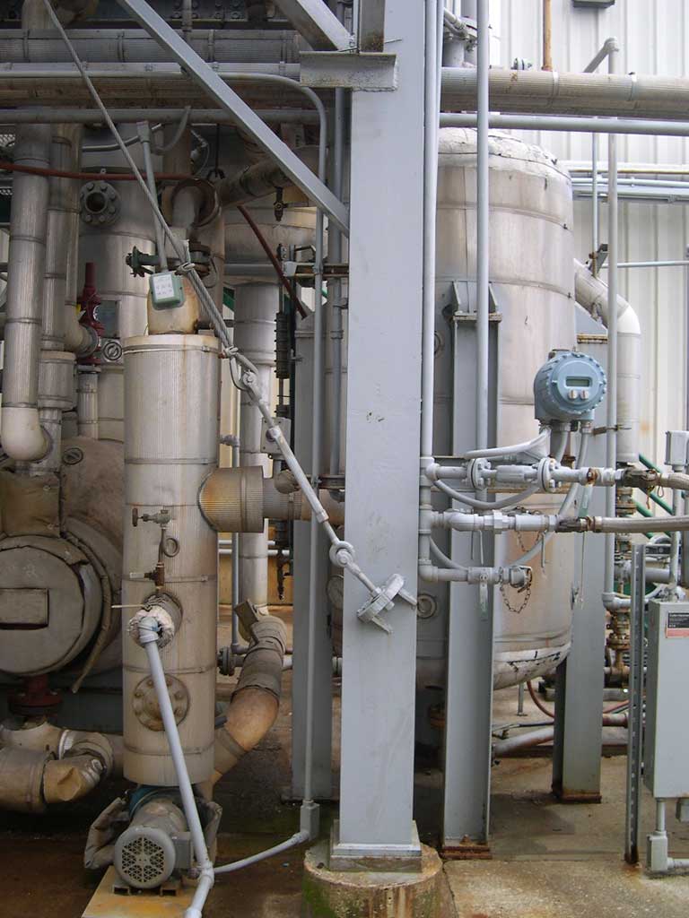 Purification of Refrigerant Mixtures
