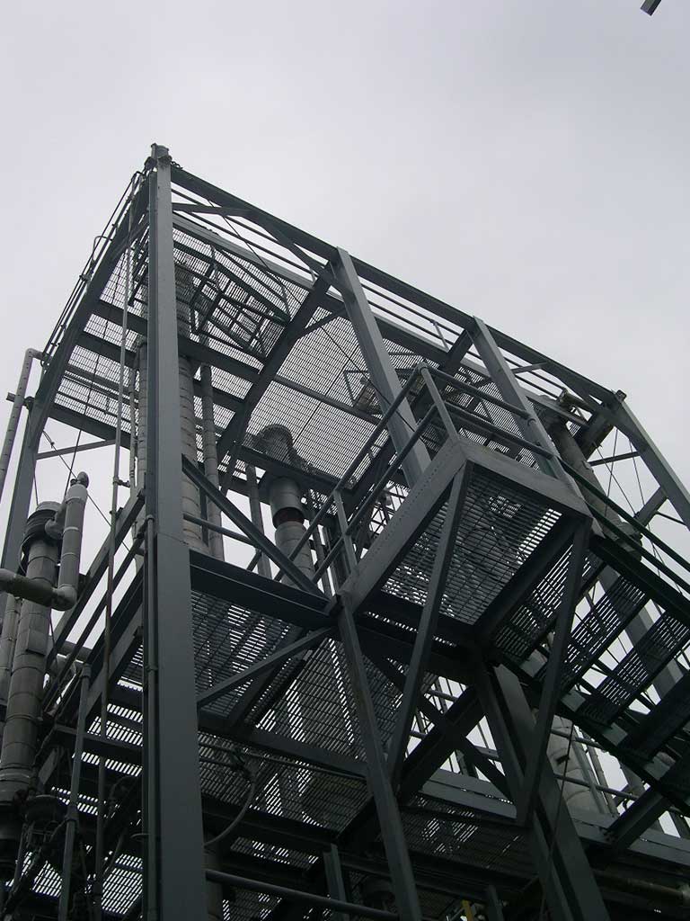 Purification of Refrigerant Mixtures